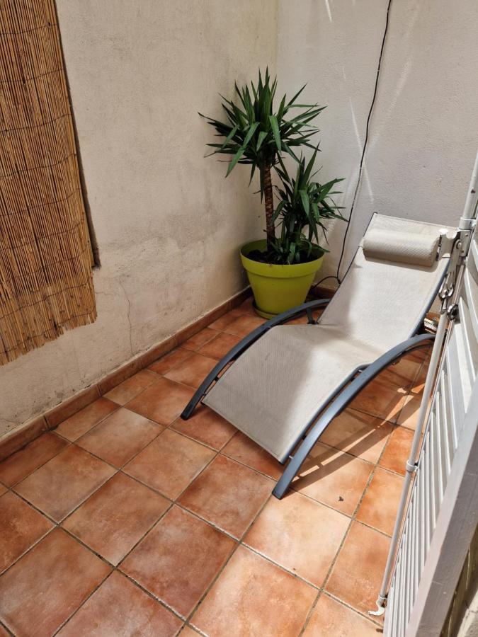 2 Pieces Dans Le Centre Avec Petite Terrasse 3*** Apartment Marseille Luaran gambar